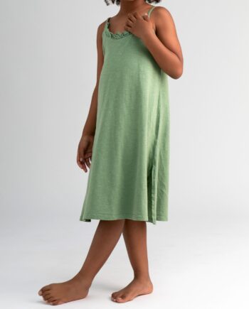 vestido_largo_verde_algodon_nina.jpg
